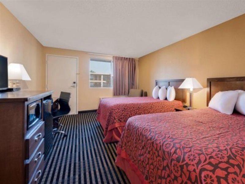 Days Inn Spokane Exterior foto