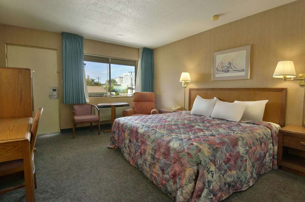 Days Inn Spokane Habitación foto
